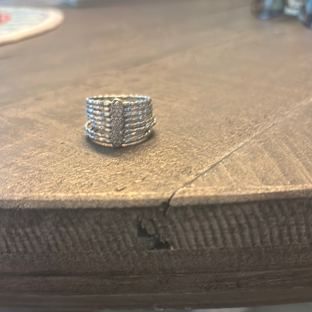Elegant Silver Band Ring